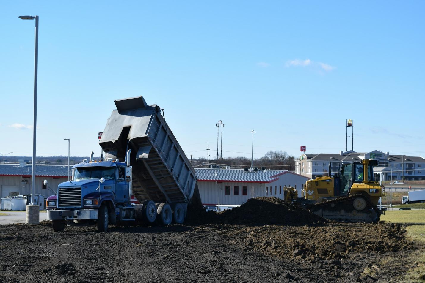 Dump truck anti tip