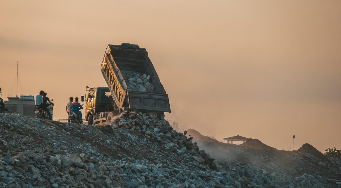 Mistakes in Dump Truck Operations